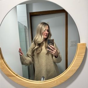 Meet your Posher, Rita